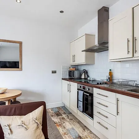 Apartment Locket - Cosy With Balcony York